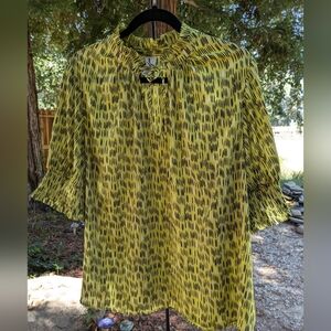 Worthington 1X v-neck tie neck gathered short sleeve